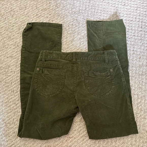 Aeropostale green corduroy pants - Picture 5 of 9